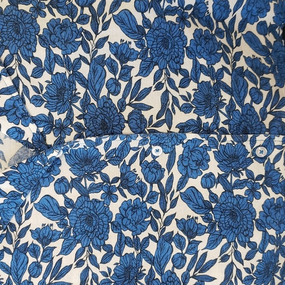 Midnight Sky, Blue and White Linen Blend Floral Crop Top/Jacket - Picture 4 of 6